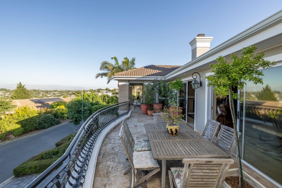 5 Bedroom Property for Sale in Welgedacht Western Cape